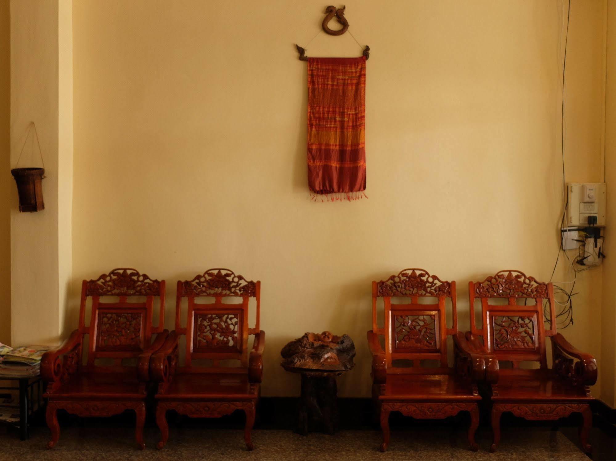 Alisa Guesthouse Pakse Exterior foto