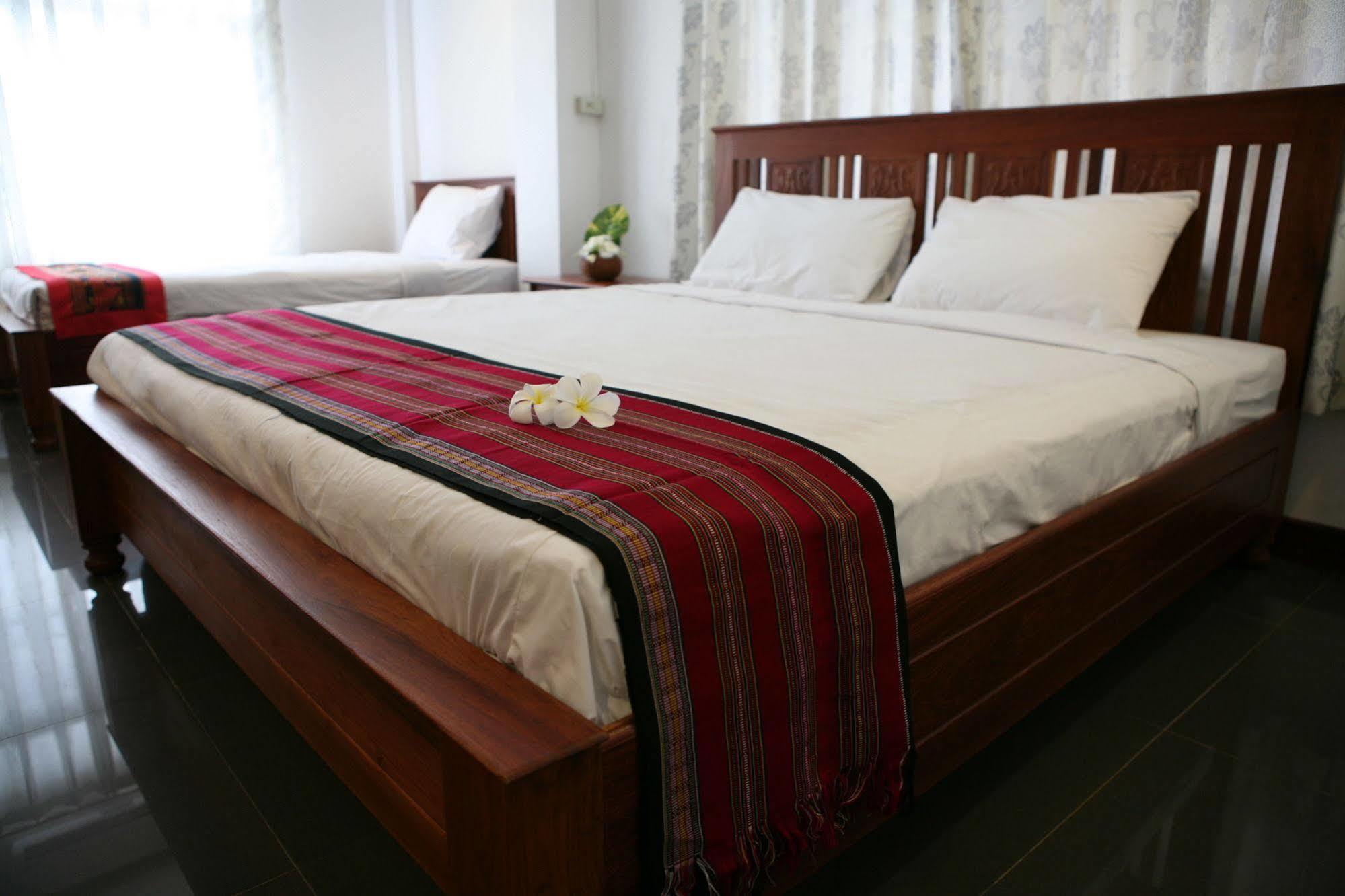 Alisa Guesthouse Pakse Exterior foto