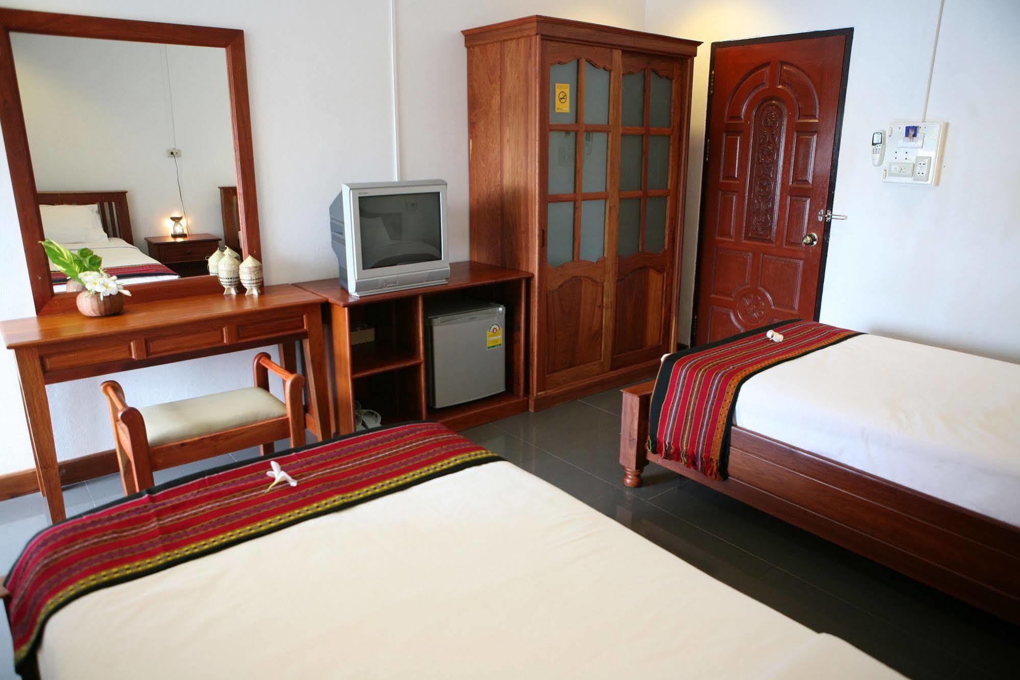 Alisa Guesthouse Pakse Exterior foto